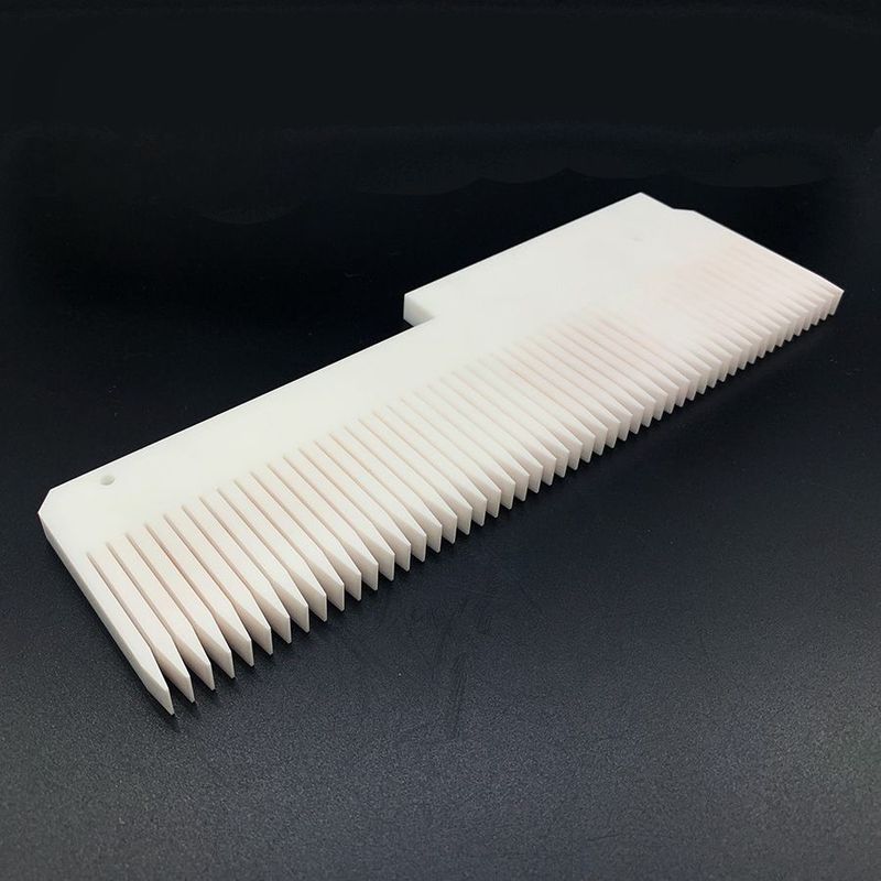 800mpa White Zirconia Ceramic Manufacturing Process Comb Hip Replacement
